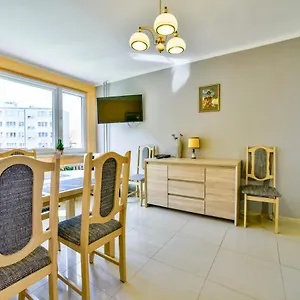 apartament-u-joli-w-kolobrzegu-podczele.kolobrzeghotels.com/
