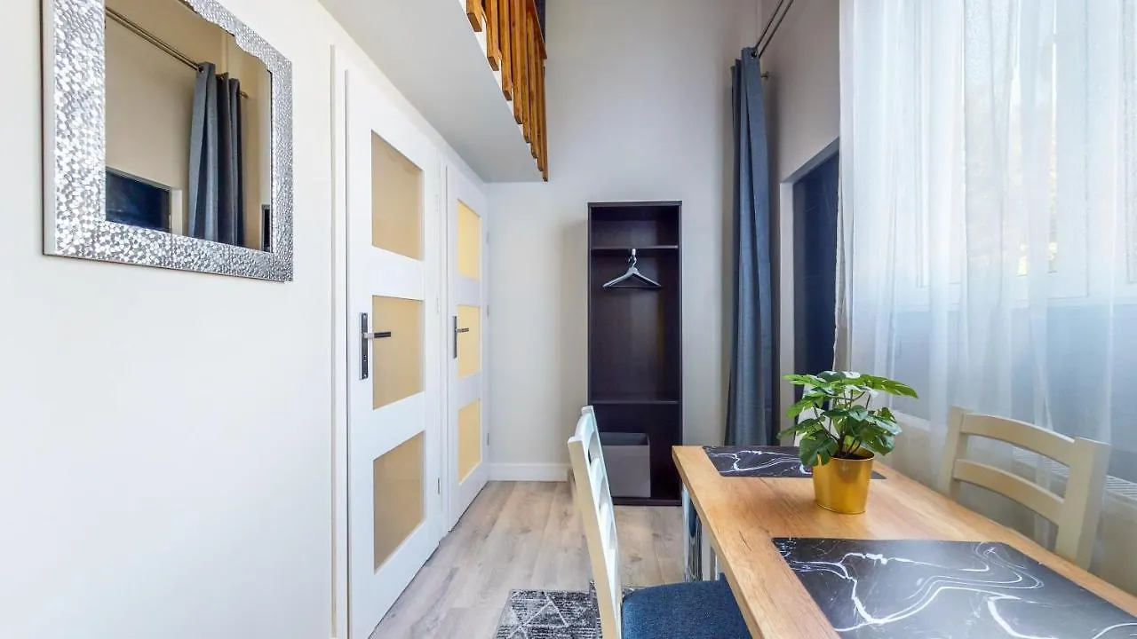 City Place Noclegi Wrocław Hotel apartamentowy