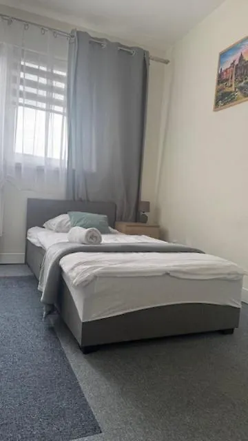 City Place Noclegi Wrocław Lägenhetshotell